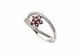 Load image into Gallery viewer, 925 Sterling Silver Millenium ring with garnet flower Cubic Zirconia stone