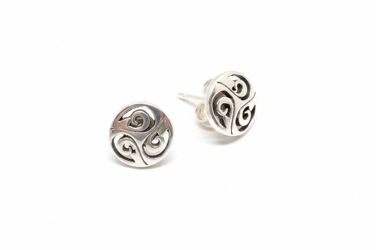 925 Sterling Silver Celtic stud earrings
