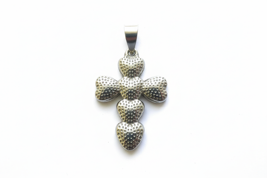 Heart-Patterned Budded Cross
