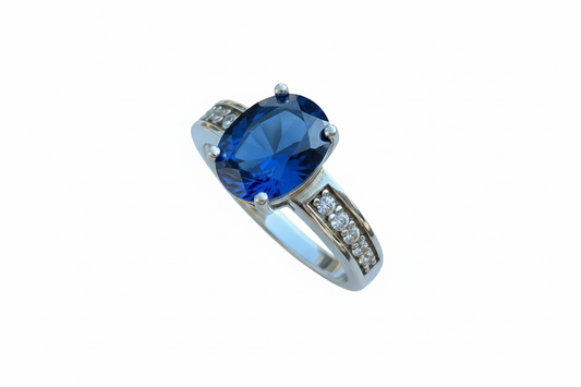 925 Sterling Silver ring with Sapphire lab grown stone