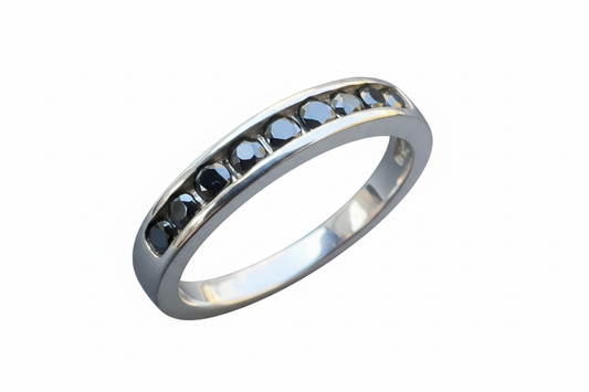 925 Sterling Silver ring with black Cubic Zirconia stone