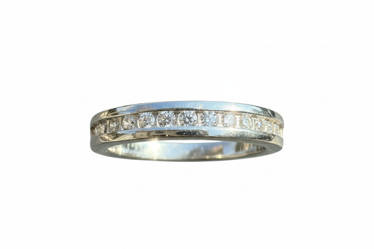 925 Sterling Silver band with 17 inlay Cubic Zirconia stones
