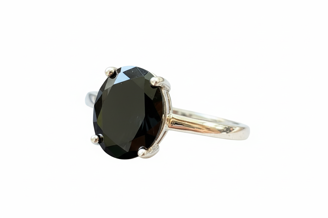 925 Sterling Silver ring with black 4 claw Cubic Zirconia stone