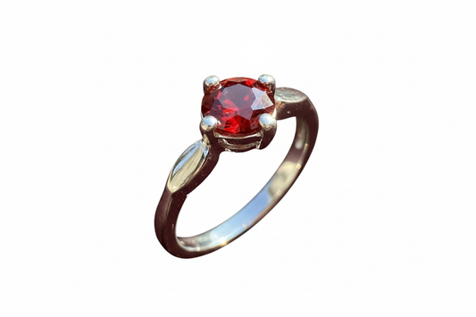 925 Sterling Silver Ring with Ruby color 4 claw lab grown stone
