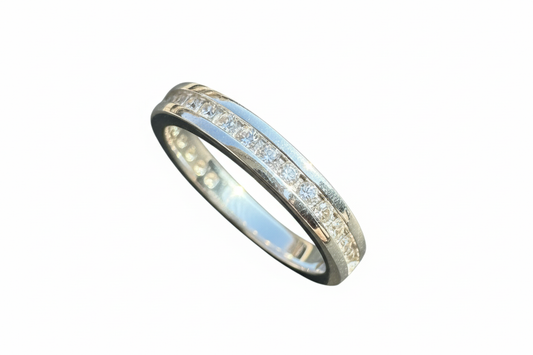 925 Sterling Silver band with 17 inlay Cubic Zirconia stones