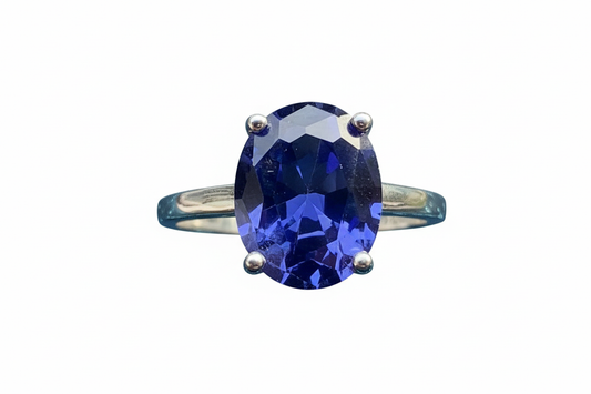 925 Sterling Silver ring with lab grown Sapphire stone