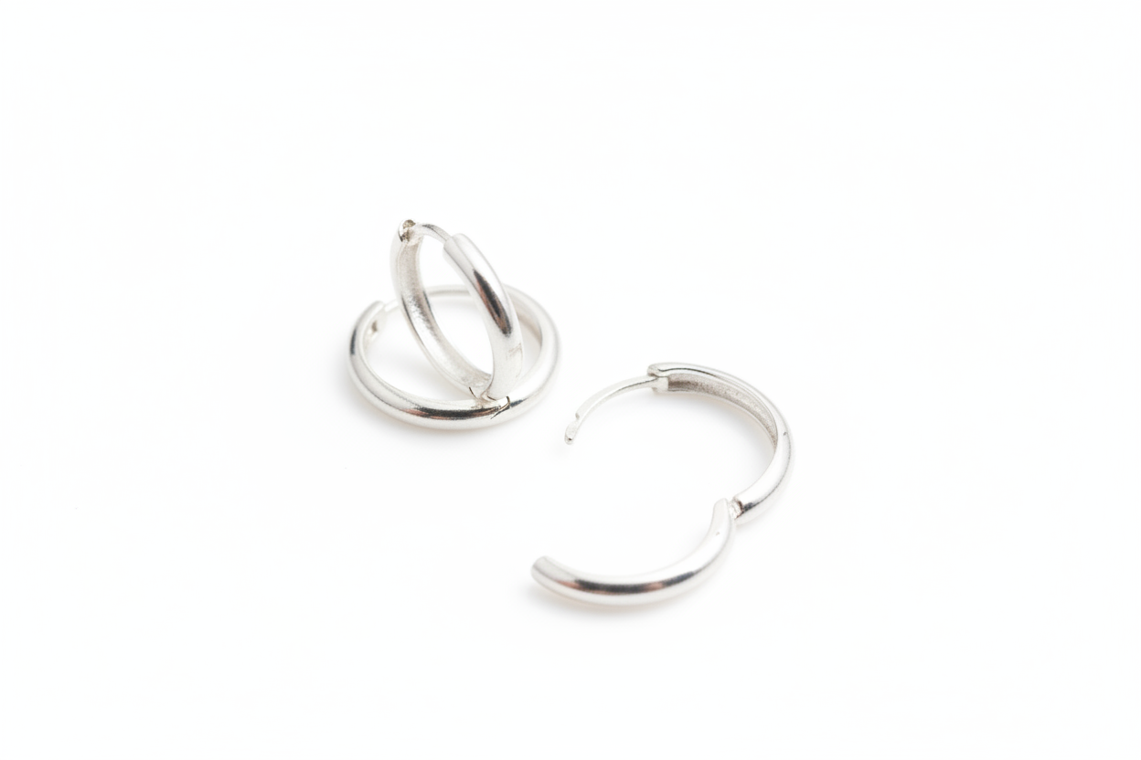 Pair of silver hoop earrings 