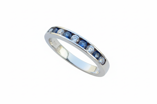 925 Sterling Silver ring with sapphire and clear Cubic Zirconia stone