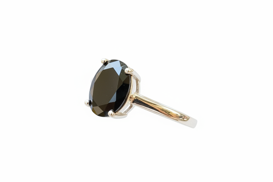 925 Sterling Silver ring with black 4 claw Cubic Zirconia stone