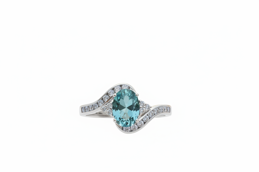 925 Sterling Silver ring with Topaz lab grown and Cubic Zirconia stone