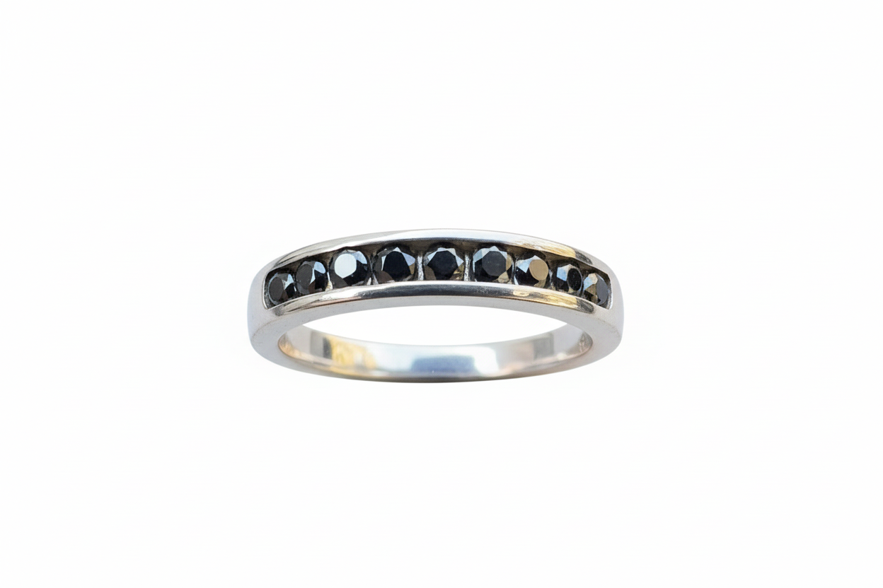 925 Sterling Silver ring with black Cubic Zirconia stone