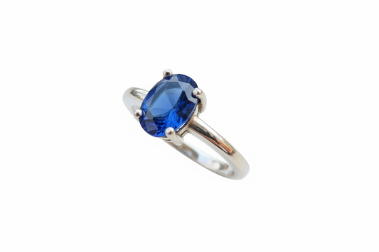 925 Sterling Silver Ring with 4 Claw sapphire lab grown stone